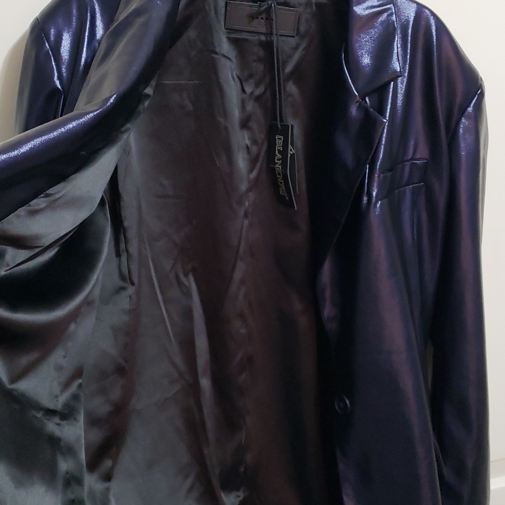 NWT BLANKNYC One-Button Oversize Faux Leather Foil Blazer Jacket Size XS - Picture 7 of 9